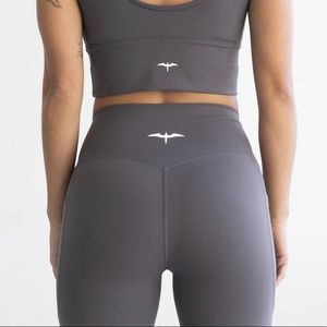 The Iwa Company leggings stone